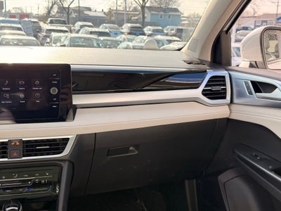 2026 Volkswagen Taos 1.5T SE