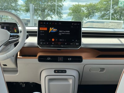 2025 Volkswagen ID. Buzz Pro S Plus