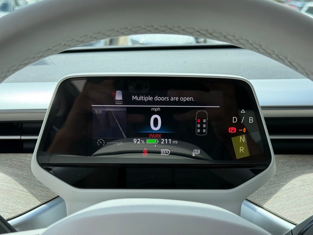 2025 Volkswagen ID. Buzz Pro S Plus