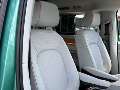 2025 Volkswagen ID. Buzz Pro S Plus