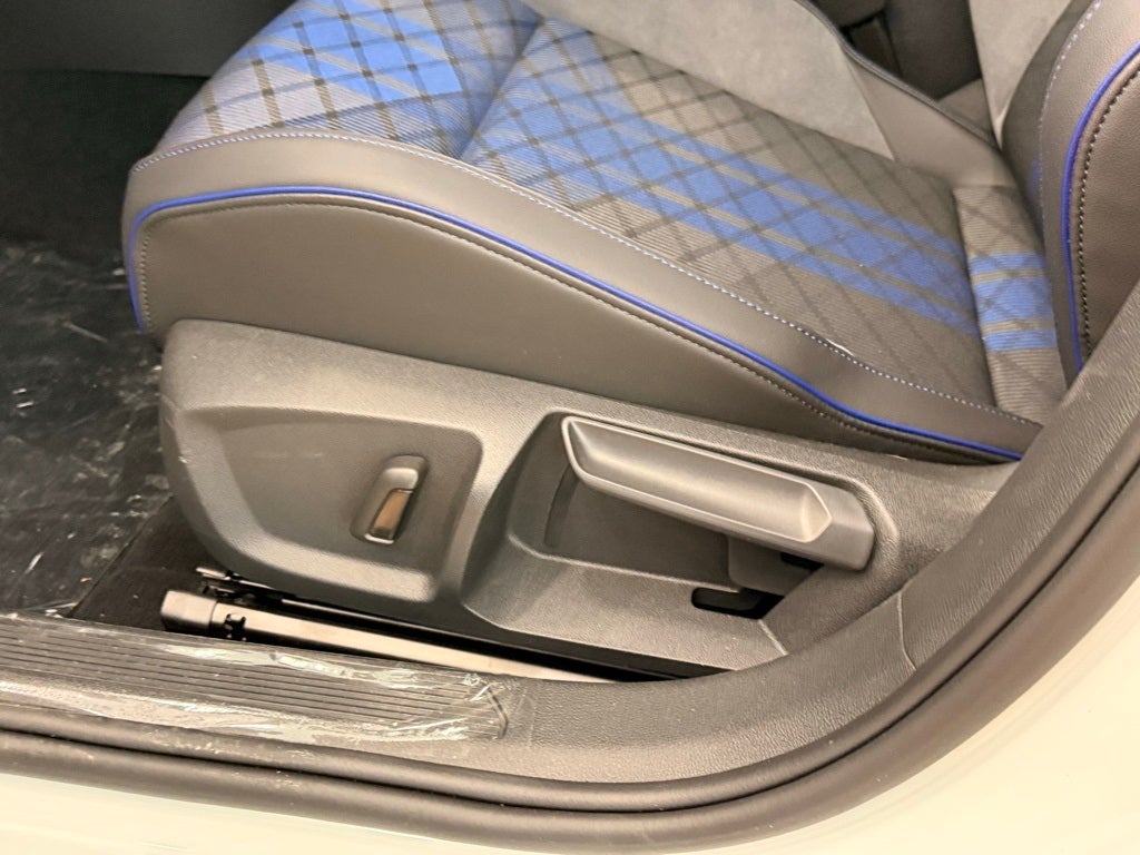 2026 Volkswagen Golf R 2.0T