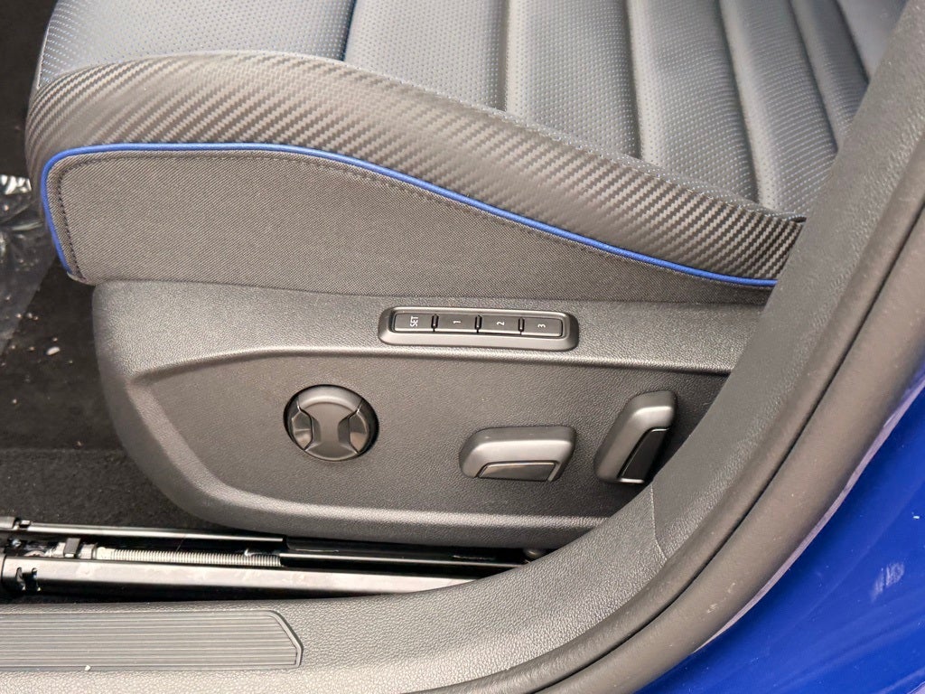 2026 Volkswagen Golf R 2.0T