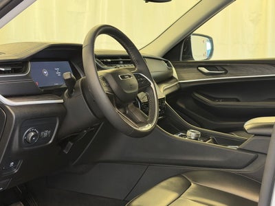 2023 Jeep Grand Cherokee L Limited 4WD