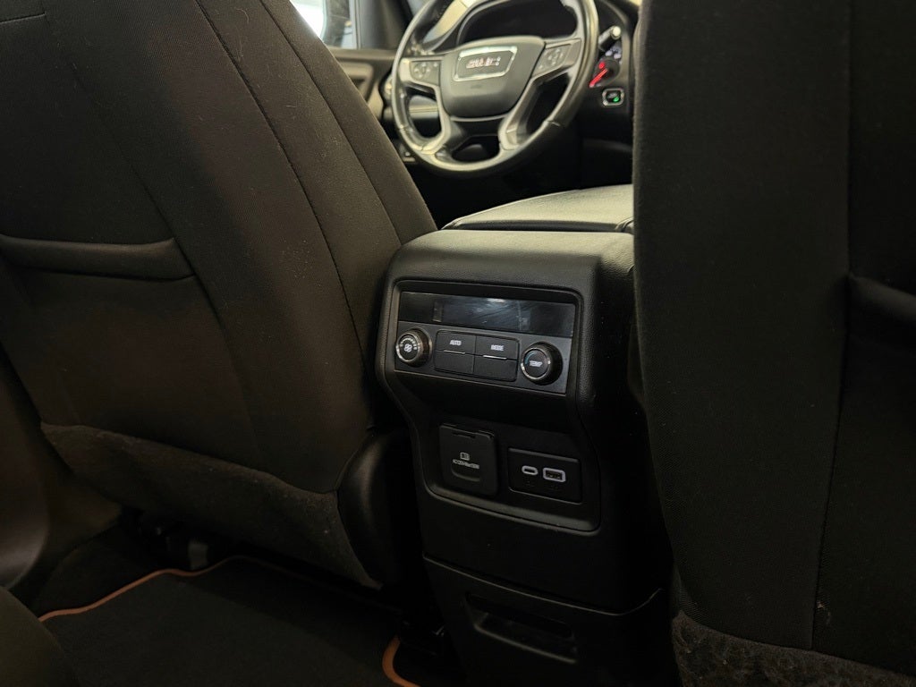 2021 GMC Acadia AT4 AWD