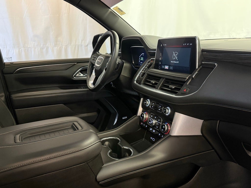 2023 GMC Yukon XL SLT 4WD