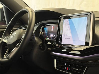 2025 Volkswagen Atlas Cross Sport 2.0T SEL R-Line Black