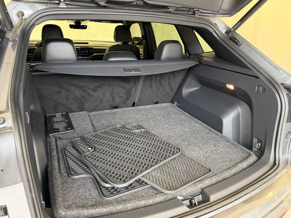 2023 Volkswagen Atlas Cross Sport 3.6L V6 SEL AWD