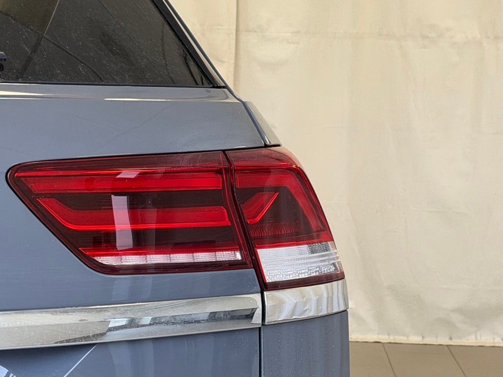 2023 Volkswagen Atlas Cross Sport 3.6L V6 SEL Premium R-Line AWD