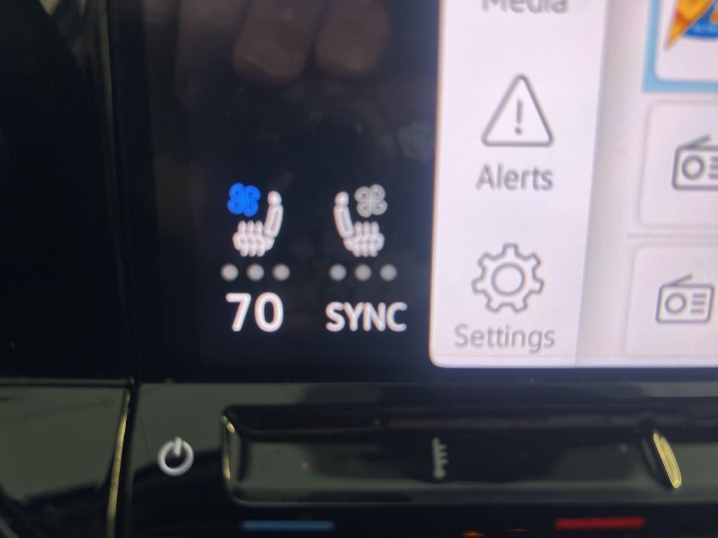 2024 Volkswagen Atlas Cross Sport 2.0T SEL Premium R-Line AWD