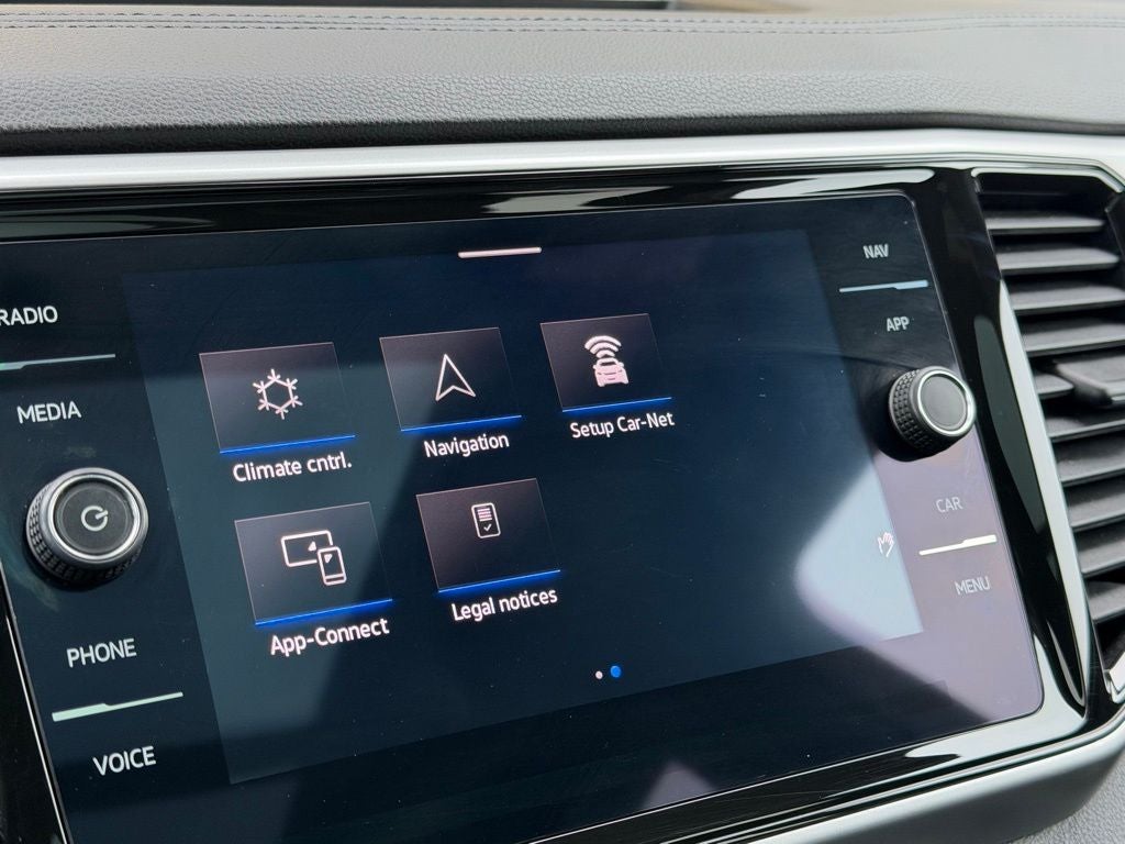 2023 Volkswagen Atlas Cross Sport 3.6L V6 SEL Premium R-Line AWD