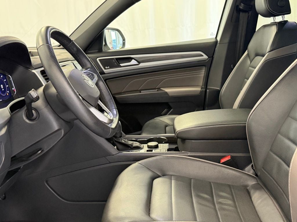 2023 Volkswagen Atlas Cross Sport 3.6L V6 SEL Premium R-Line AWD
