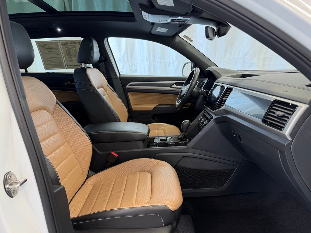 2023 Volkswagen Atlas Cross Sport 3.6L V6 SEL Premium R-Line AWD