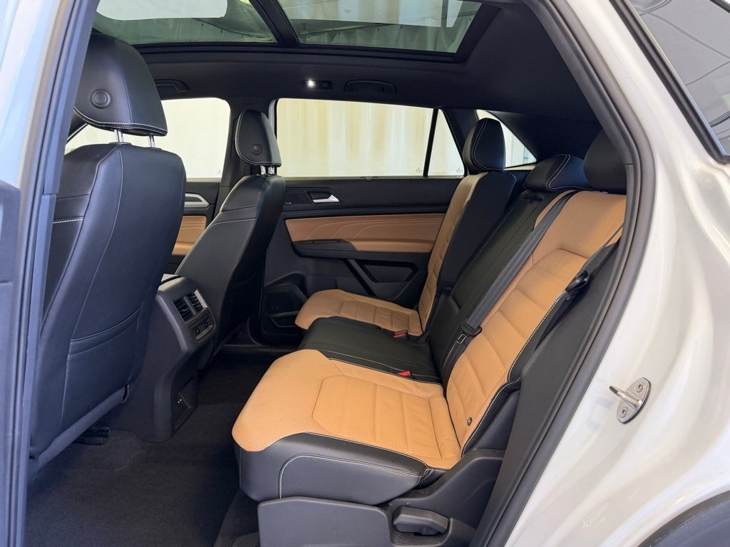 2023 Volkswagen Atlas Cross Sport 3.6L V6 SEL Premium R-Line AWD