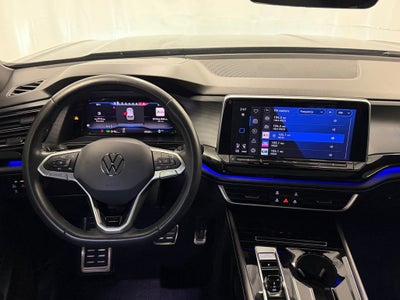 2024 Volkswagen Atlas Cross Sport 2.0T SEL Premium R-Line AWD