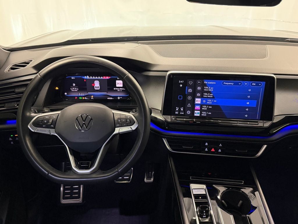 2024 Volkswagen Atlas Cross Sport 2.0T SEL Premium R-Line AWD