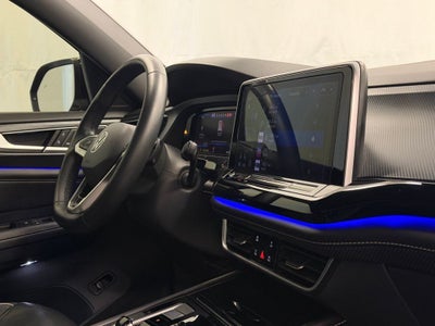 2024 Volkswagen Atlas Cross Sport 2.0T SEL Premium R-Line AWD