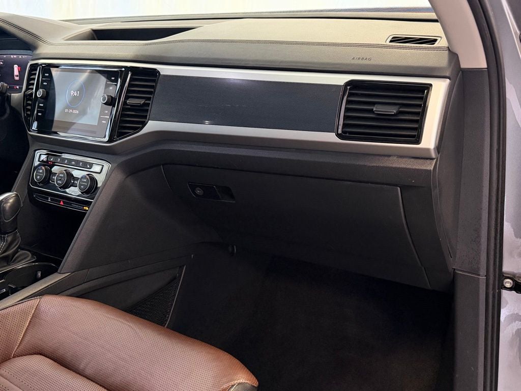 2023 Volkswagen Atlas 3.6L V6 SEL Premium R-Line AWD