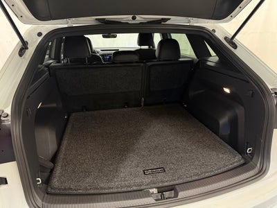 2022 Volkswagen Atlas Cross Sport 3.6L V6 SE w/Technology AWD