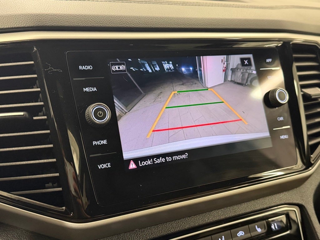 2022 Volkswagen Atlas Cross Sport 3.6L V6 SE w/Technology AWD