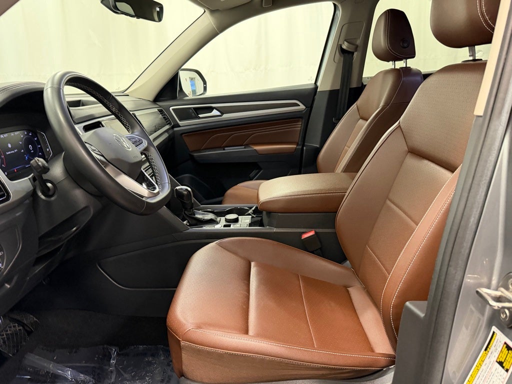 2023 Volkswagen Atlas 2.0T SE w/Technology AWD