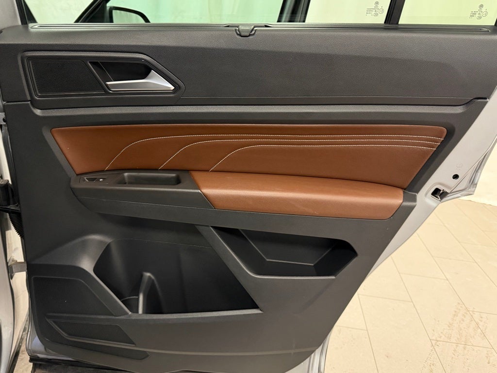 2023 Volkswagen Atlas 2.0T SE w/Technology AWD