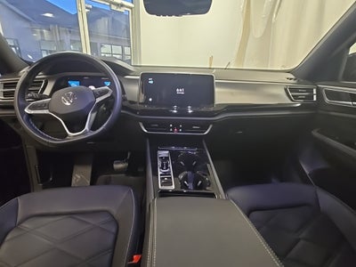 2025 Volkswagen Atlas Cross Sport 2.0T SE w/Technology