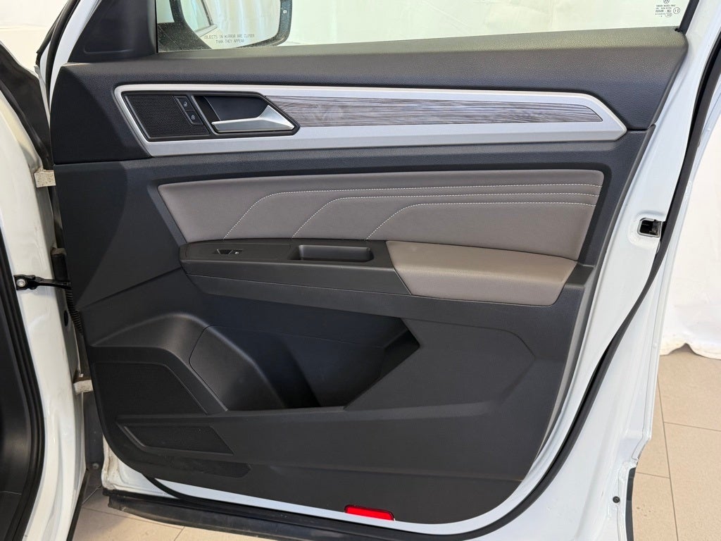 2023 Volkswagen Atlas Cross Sport 2.0T SE w/Technology AWD