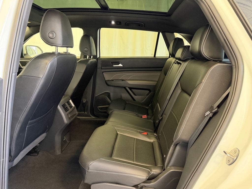 2023 Volkswagen Atlas Cross Sport 2.0T SE w/Technology AWD