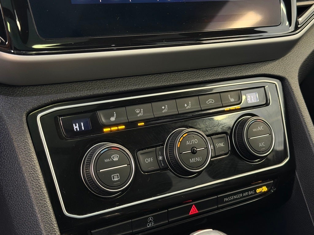 2023 Volkswagen Atlas Cross Sport 2.0T SE w/Technology AWD