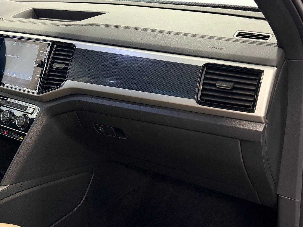 2022 Volkswagen Atlas Cross Sport 2.0T SE w/Technology AWD