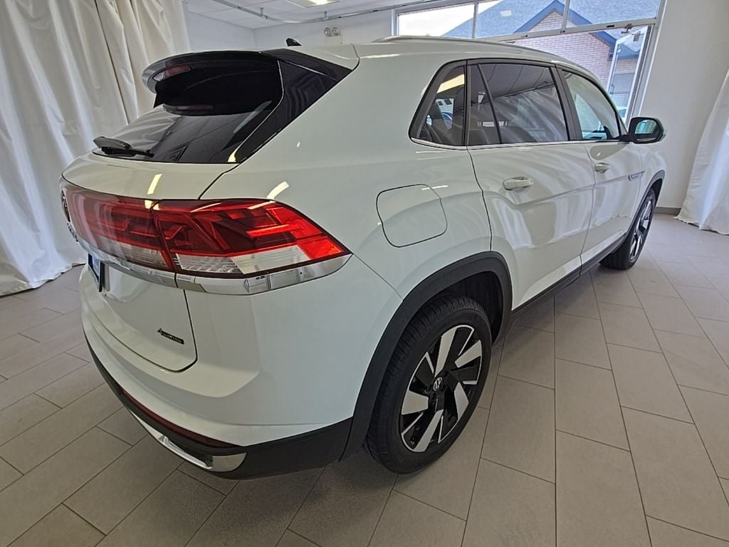 2024 Volkswagen Atlas Cross Sport 2.0T SE w/Technology