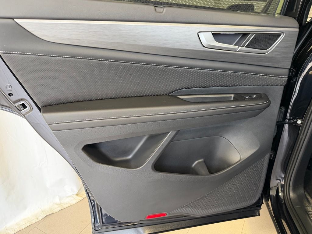 2025 Volkswagen Atlas Cross Sport 2.0T SE w/Technology AWD