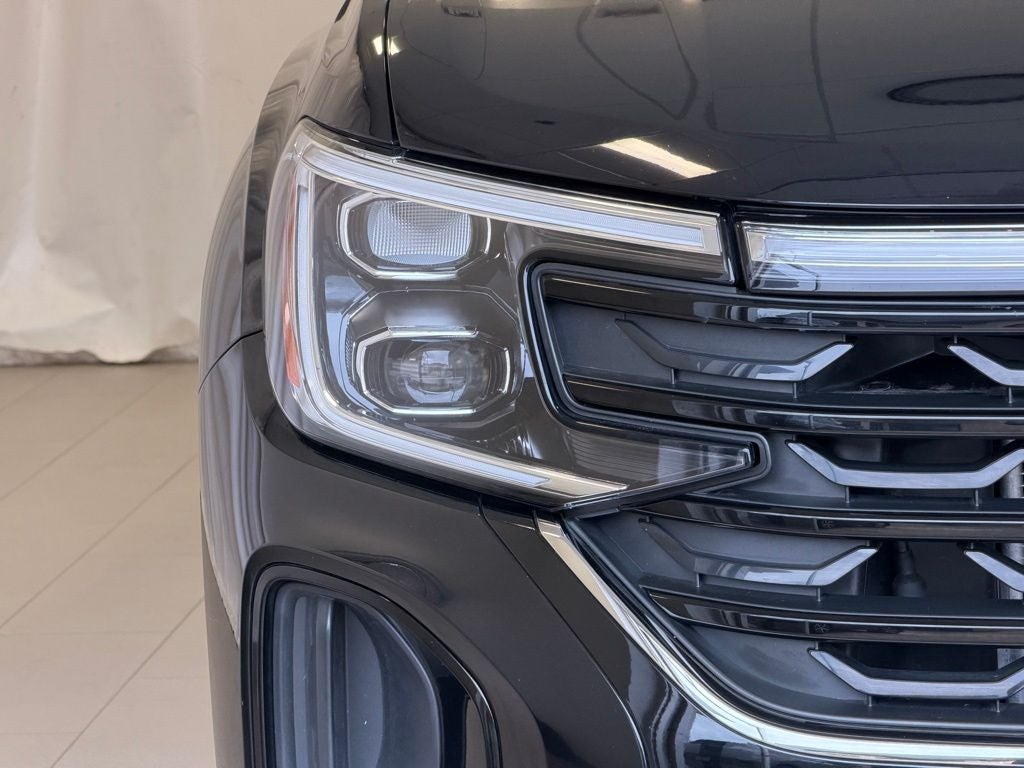 2025 Volkswagen Atlas Cross Sport 2.0T SE w/Technology AWD