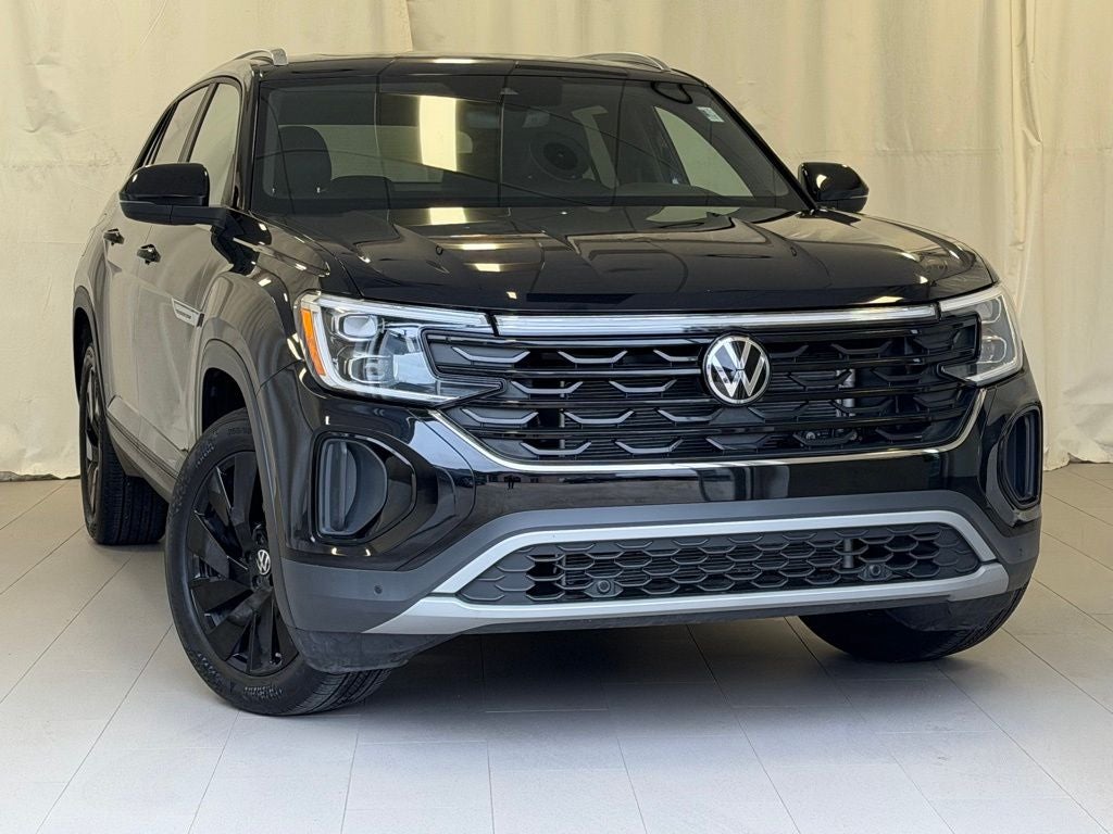 2025 Volkswagen Atlas Cross Sport 2.0T SE w/Technology AWD