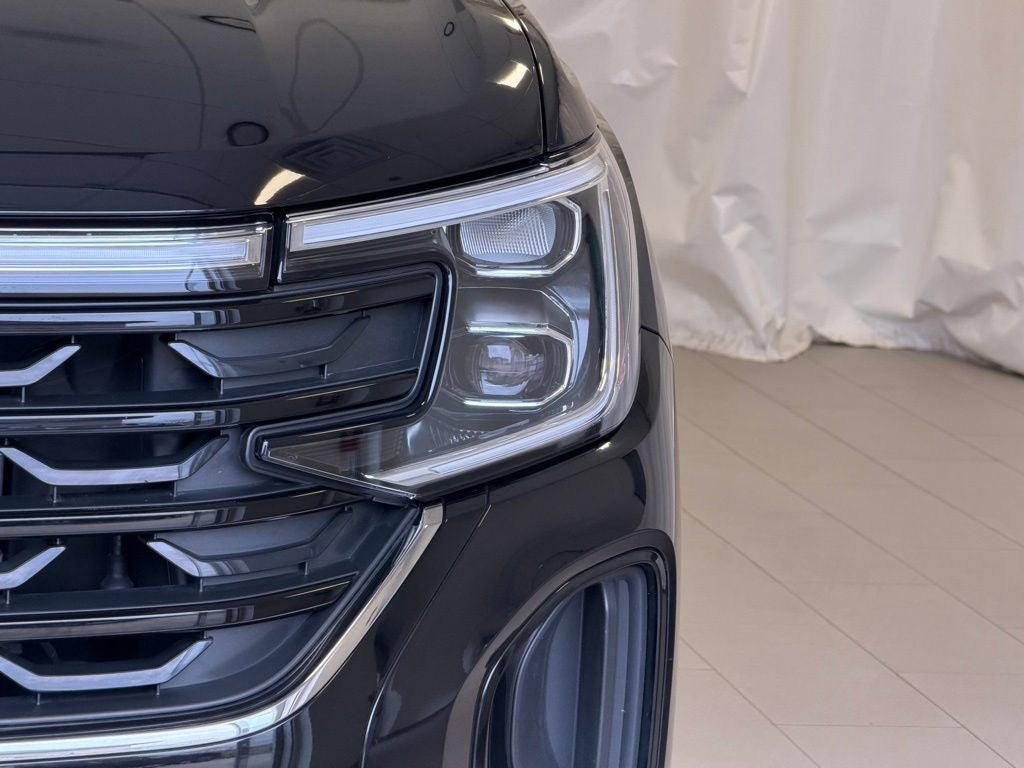 2025 Volkswagen Atlas Cross Sport 2.0T SE w/Technology AWD