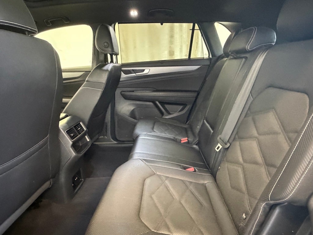 2024 Volkswagen Atlas Cross Sport 2.0T SE w/Technology AWD