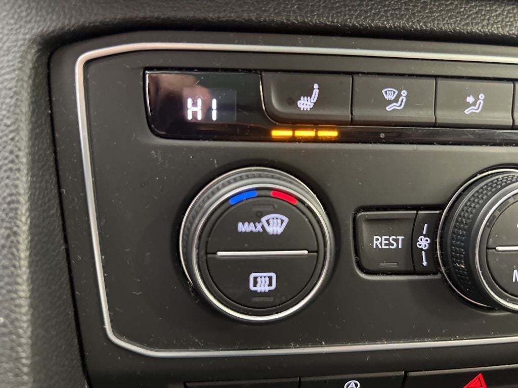 2021 Volkswagen Atlas 3.6L V6 SE w/Technology AWD