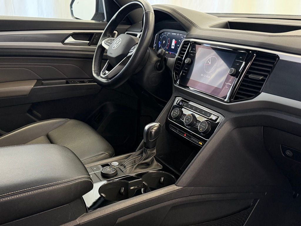 2022 Volkswagen Atlas Cross Sport 3.6L V6 SEL R-Line AWD