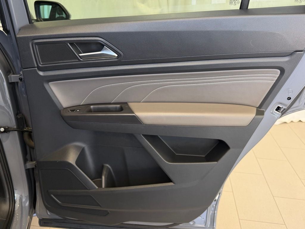 2022 Volkswagen Atlas Cross Sport 3.6L V6 SEL R-Line AWD