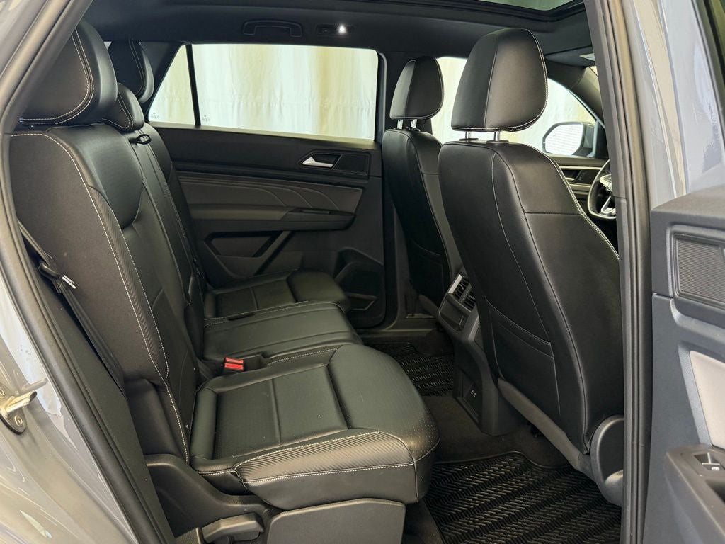 2022 Volkswagen Atlas Cross Sport 3.6L V6 SEL R-Line AWD