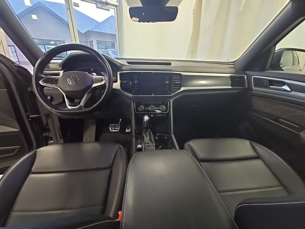 2022 Volkswagen Atlas Cross Sport 3.6L V6 SEL R-Line