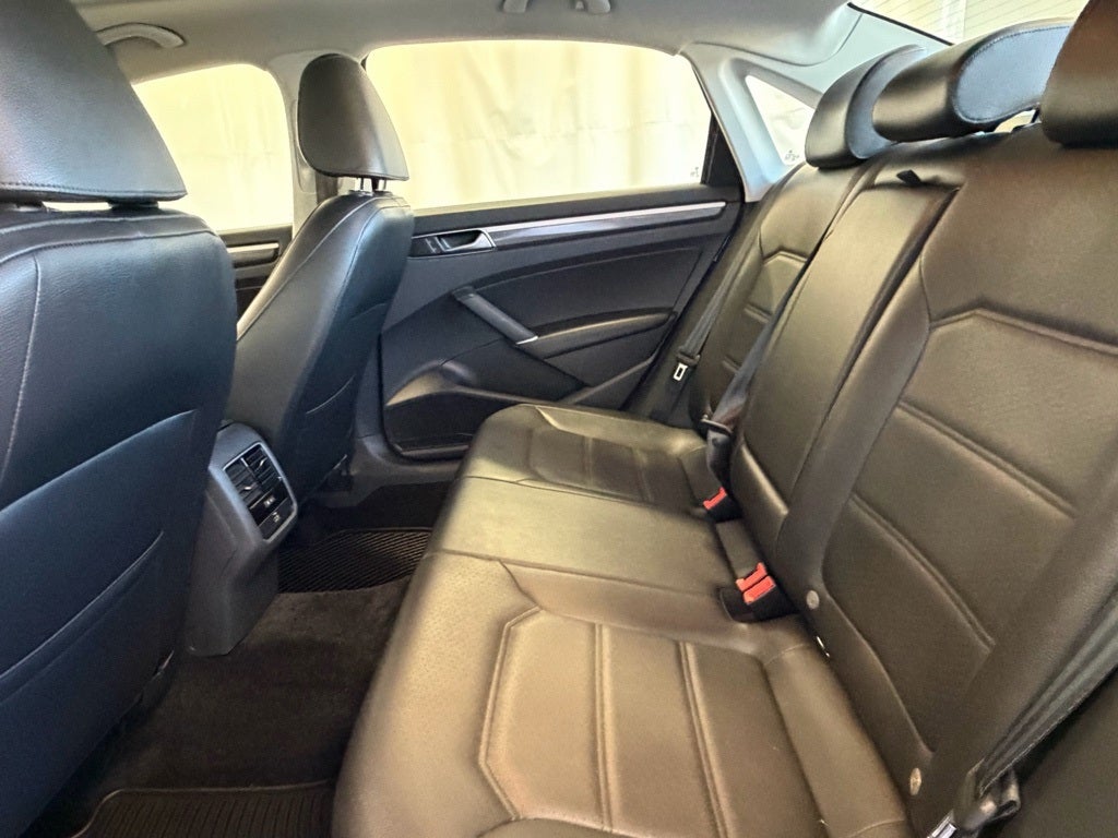 2017 Volkswagen Passat 1.8T SE