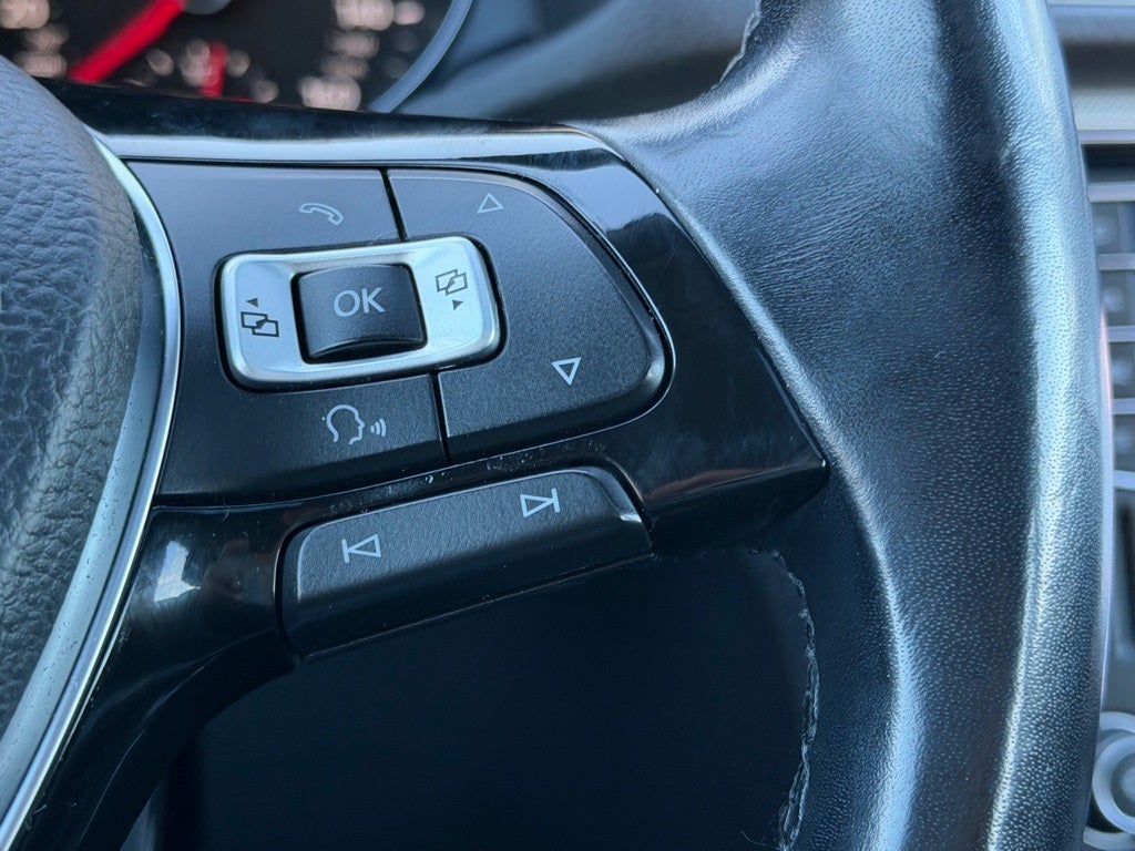 2017 Volkswagen Passat 1.8T SE