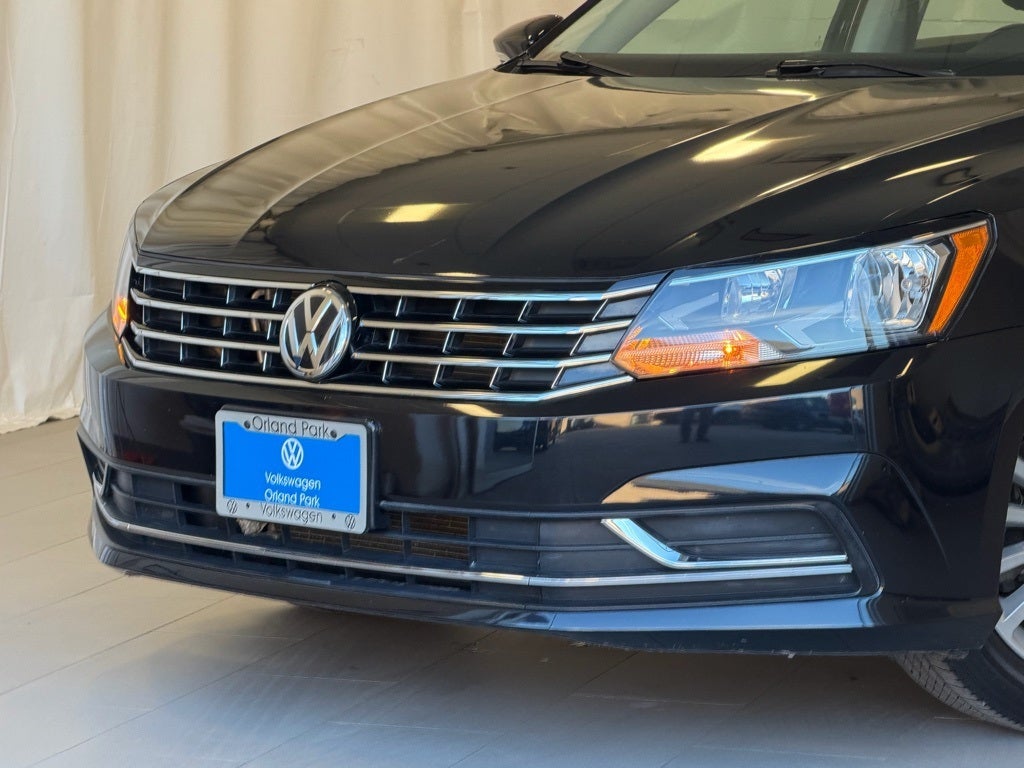 2017 Volkswagen Passat 1.8T SE