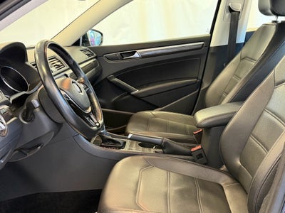 2017 Volkswagen Passat 1.8T SE