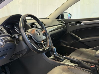 2017 Volkswagen Passat 1.8T SE