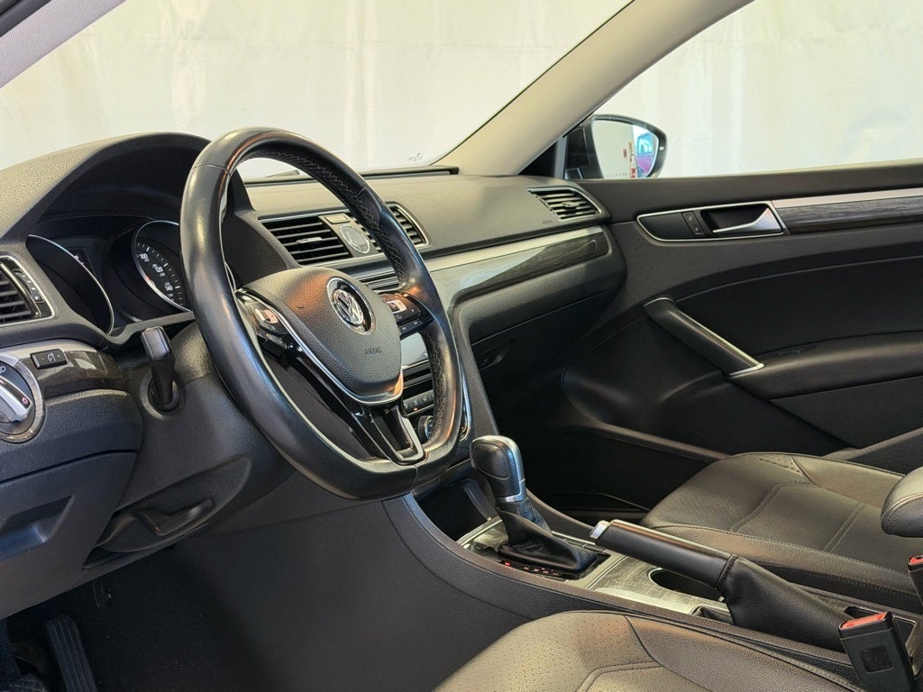 2017 Volkswagen Passat 1.8T SE