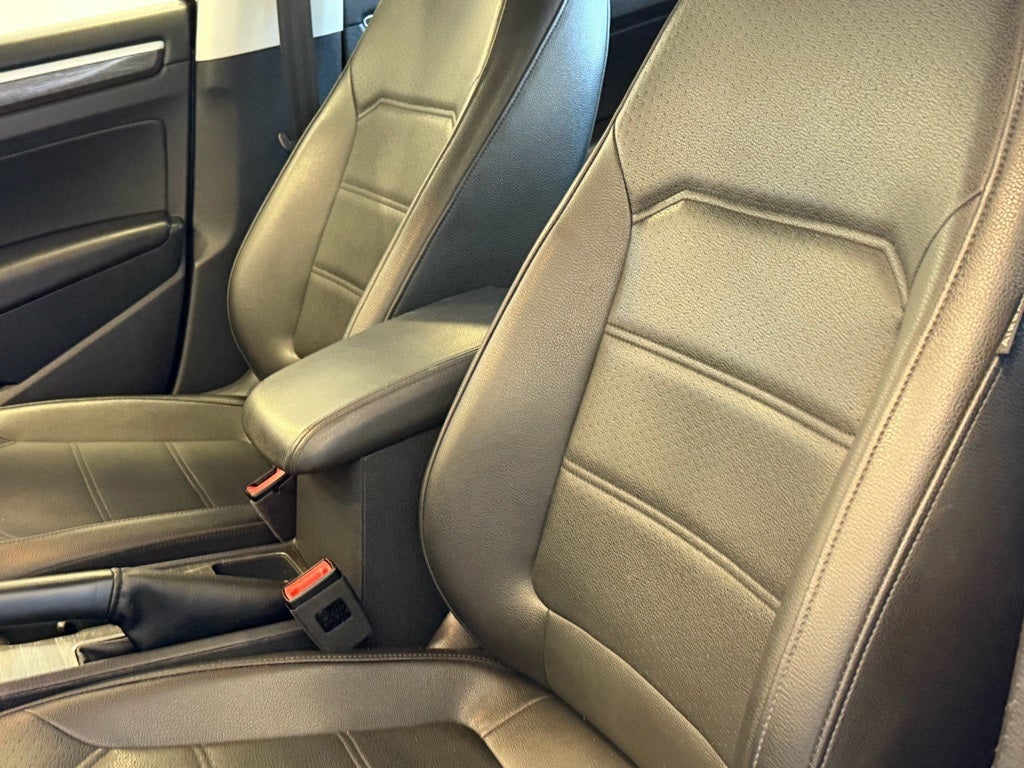 2017 Volkswagen Passat 1.8T SE