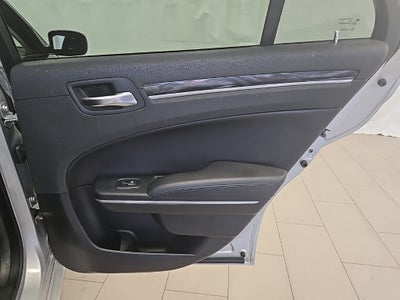 2022 Chrysler 300 Touring