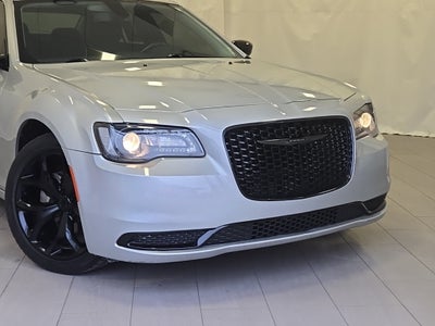 2022 Chrysler 300 Touring